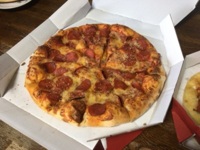 ドミノピザ上浜店でピザを食べて年越しです！