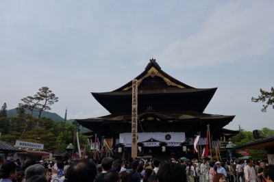 長野県の善光寺へ御開帳のお祭りに行って来ました